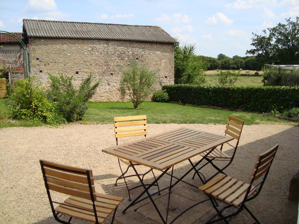 Demeure Du Castel Bed and Breakfast Les Châtelliers-Châteaumur Eksteriør billede