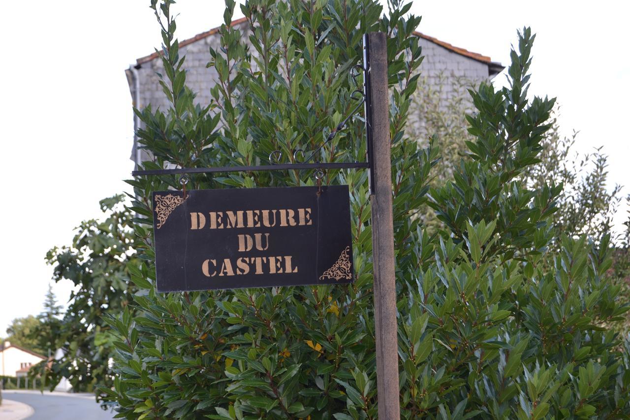 Demeure Du Castel Bed and Breakfast Les Châtelliers-Châteaumur Eksteriør billede
